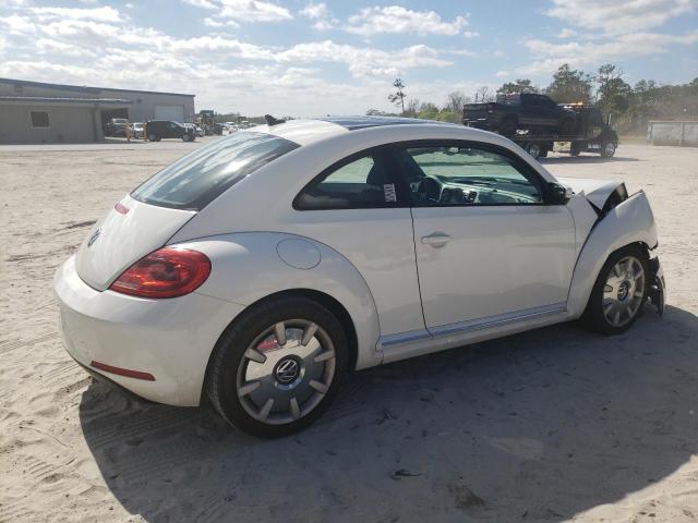 3VWJX7AT5CM636218 - 2012 VOLKSWAGEN BEETLE WHITE photo 3