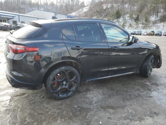 ZASPAKBN2N7D49215 - 2022 ALFA ROMEO STELVIO TI Սև լուսանկար 3