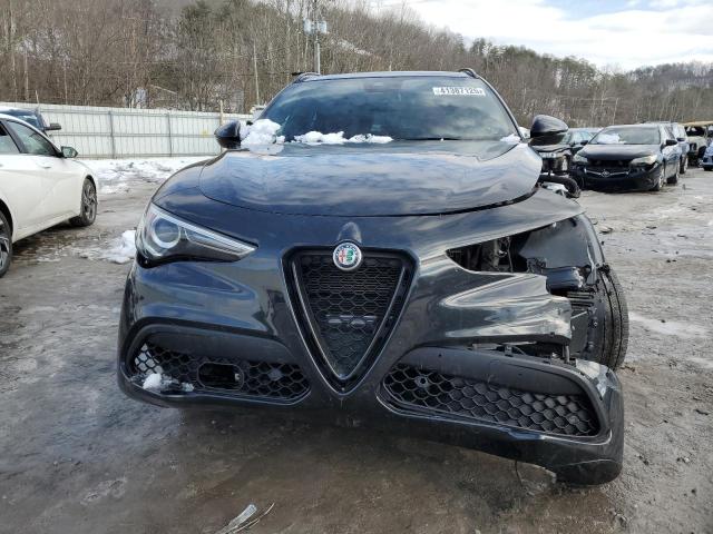 ZASPAKBN2N7D49215 - 2022 ALFA ROMEO STELVIO TI Սև լուսանկար 5