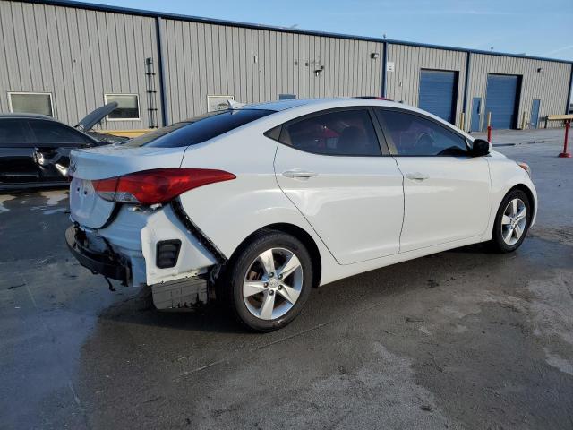 5NPDH4AE1DH382267 - 2013 HYUNDAI ELANTRA GLS WHITE photo 3