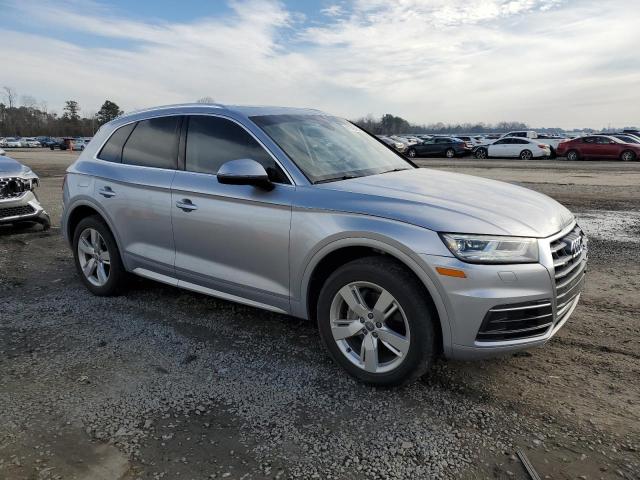 WA1BNAFY1J2031206 - 2018 AUDI Q5 PREMIUM PLUS SILVER photo 4