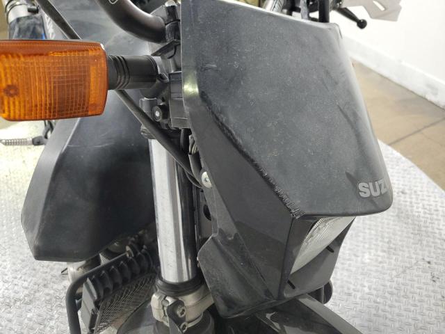 JS1SP46A0H2101769 - 2017 SUZUKI DR650 SE BLACK photo 11