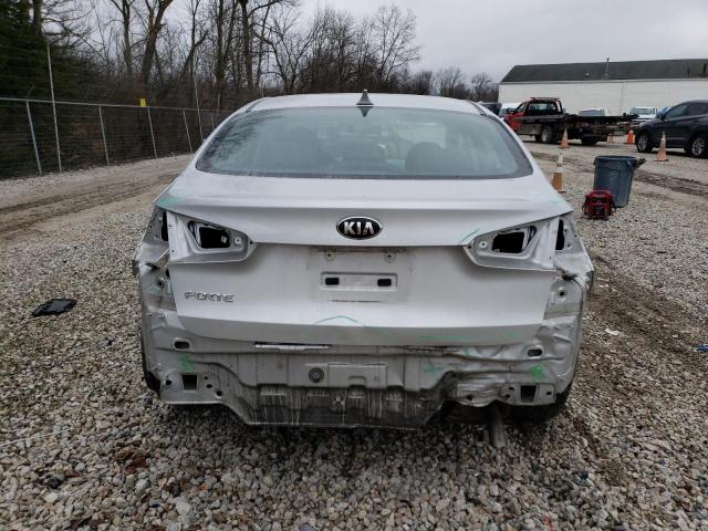 3KPFK4A70JE184744 - 2018 KIA FORTE LX SILVER photo 6