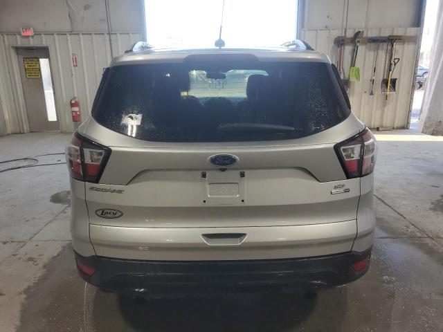 1FMCU9GD2JUB18927 - 2018 FORD ESCAPE SE SILVER photo 6