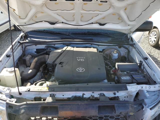 3TMJU4GN4BM121065 - 2011 TOYOTA TACOMA DOUBLE CAB PRERUNNER WHITE photo 11