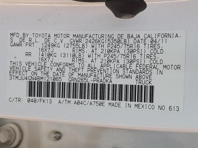 3TMJU4GN4BM121065 - 2011 TOYOTA TACOMA DOUBLE CAB PRERUNNER WHITE photo 12