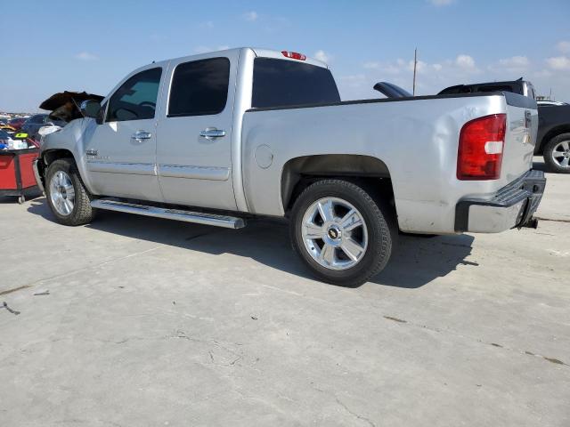 3GCPCSE06CG186749 - 2012 CHEVROLET SILVERADO C1500 LT SILVER photo 2