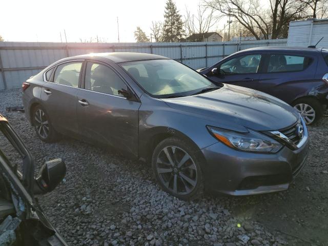 1N4AL3AP1HN350055 - 2017 NISSAN ALTIMA 2.5 GRAY photo 4