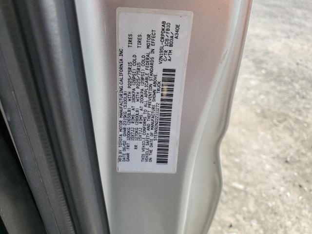 5TESN92N22Z111272 - 2002 TOYOTA TACOMA XTRACAB PRERUNNER ვერცხლისფერი ფოტო 12