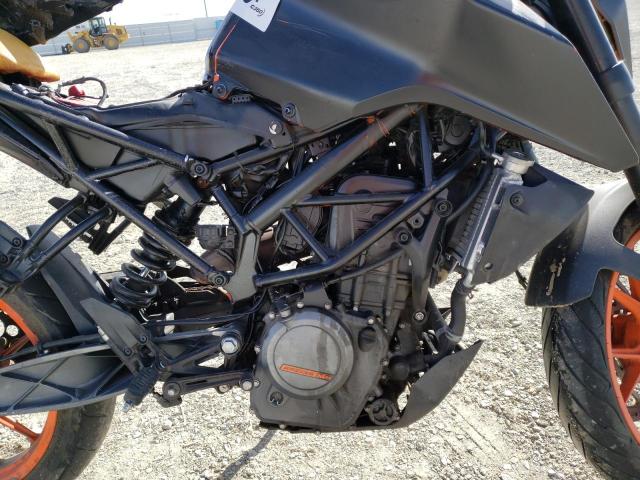 MD2JPJ400HC242243 - 2017 KTM 390 DUKE BLACK photo 7