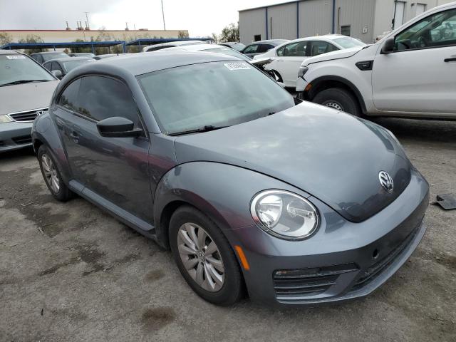 3VWFD7AT6JM721399 - 2018 VOLKSWAGEN BEETLE S CHARCOAL photo 4