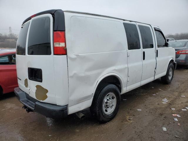 1GCGG25C881188118 - 2008 CHEVROLET EXPRESS G2 WHITE photo 3