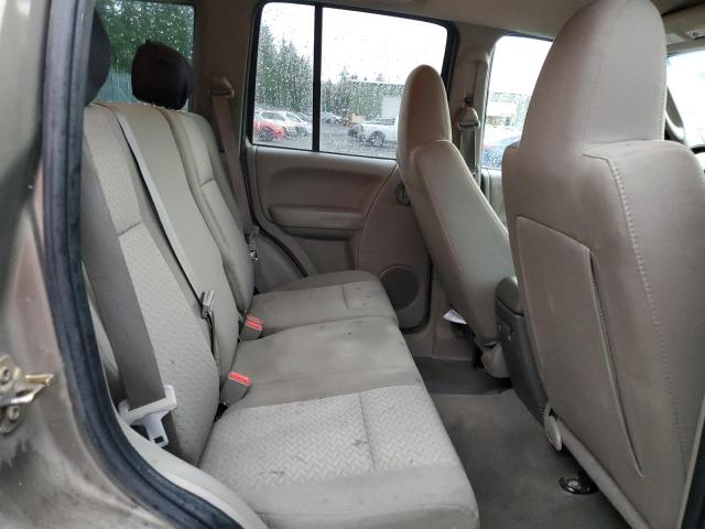 1J4GL38K05W704842 - 2005 JEEP LIBERTY RENEGADE 金色 照片 11