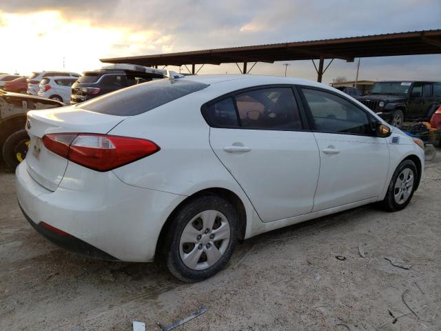 KNAFK4A65G5606449 - 2016 KIA FORTE LX WHITE photo 3