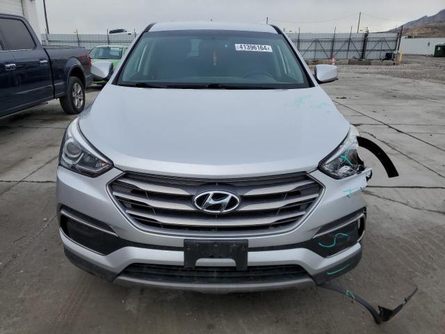 5XYZTDLB0JG530404 - 2018 HYUNDAI SANTA FE S SILVER photo 5