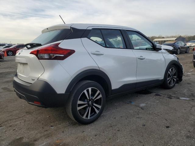 3N1CP5CU0JL520503 - 2018 NISSAN KICKS S WHITE photo 3