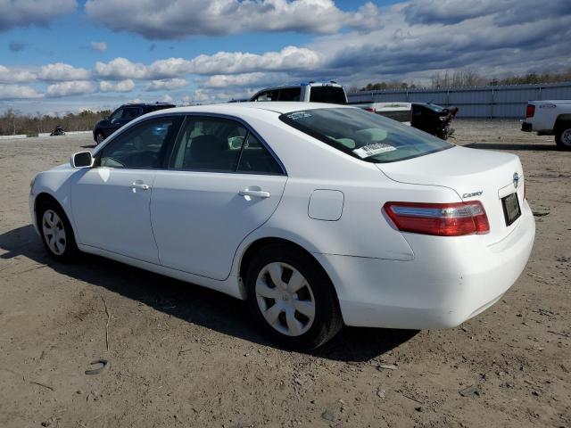 JTNBE46K673124630 - 2007 TOYOTA CAMRY CE WHITE photo 2