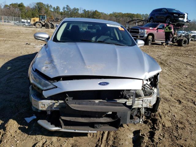 3FA6P0PU4HR121565 - 2017 FORD FUSION SE PHEV SILVER photo 5