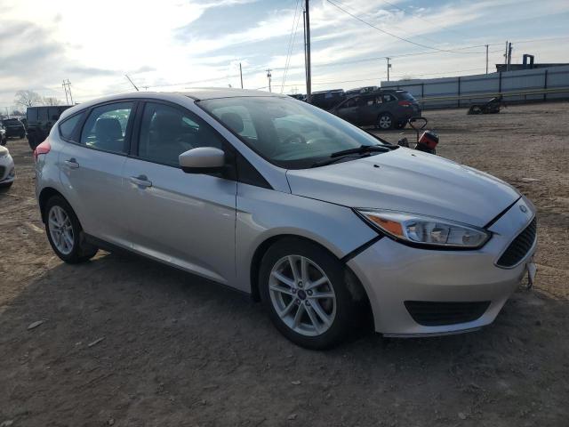 1FADP3K20JL261194 - 2018 FORD FOCUS SE SILVER photo 4