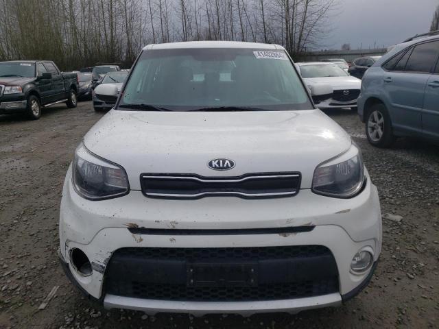 KNDJP3A59J7528267 - 2018 KIA SOUL + WHITE photo 5