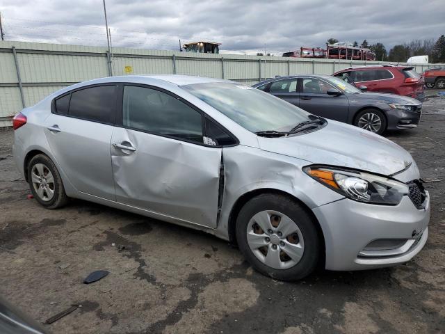 KNAFK4A66F5436309 - 2015 KIA FORTE LX SILVER photo 4