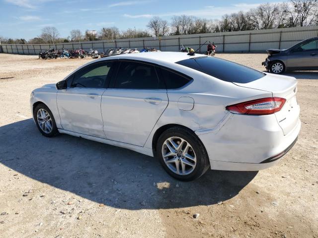 3FA6P0HR1DR311022 - 2013 FORD FUSION SE WHITE photo 2