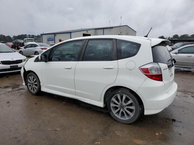 JHMGE8G57CC015676 - 2012 HONDA FIT SPORT WHITE photo 2