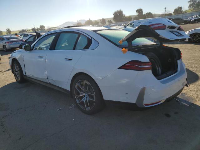 WBY33FK08RCR22577 - 2024 BMW I5 EDRIVE 40 WHITE photo 2