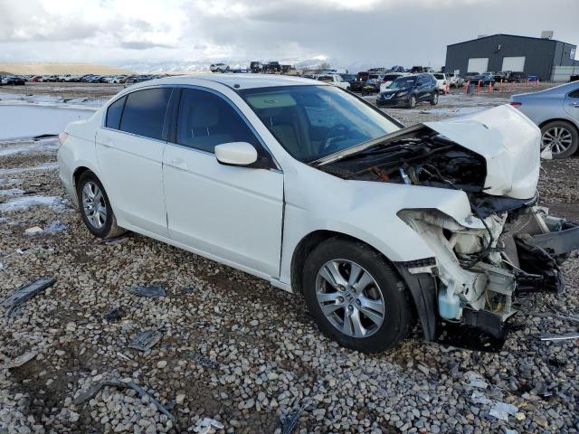 JHMCP26429C008447 - 2009 HONDA ACCORD LXP WHITE photo 4