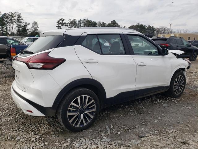 3N1CP5CV3NL491397 - 2022 NISSAN KICKS SV WHITE photo 3