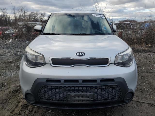 KNDJN2A24G7841144 - 2016 KIA SOUL SILVER photo 5