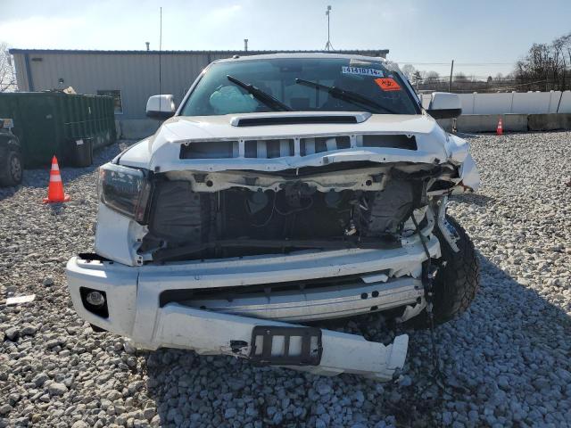 5TFUW5F13KX834819 - 2019 TOYOTA TUNDRA DOUBLE CAB SR/SR5 WHITE photo 5