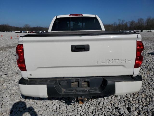 5TFUW5F13KX834819 - 2019 TOYOTA TUNDRA DOUBLE CAB SR/SR5 WHITE photo 6