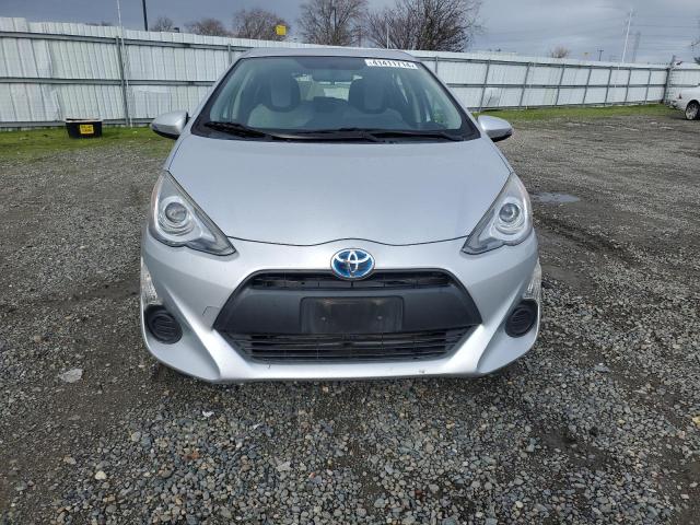 JTDKDTB39F1106259 - 2015 TOYOTA PRIUS C SILVER photo 5