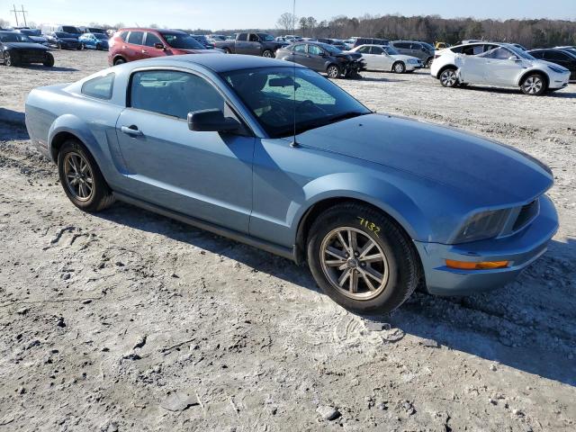 1ZVFT80N955133486 - 2005 FORD MUSTANG BLUE photo 4