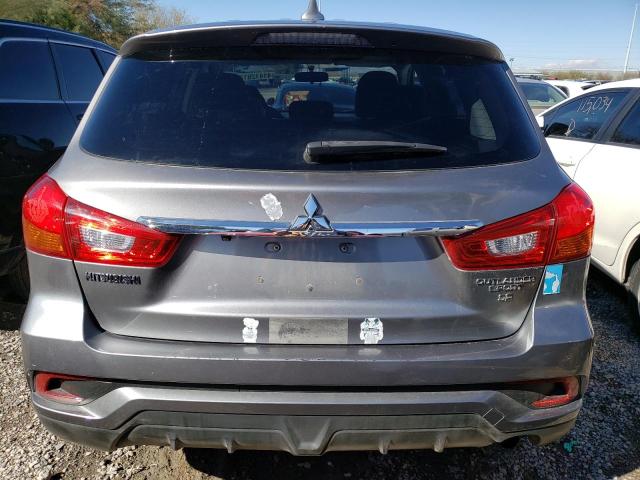 JA4AP3AW5JU002447 - 2018 MITSUBISHI OUTLANDER ES SILVER photo 6