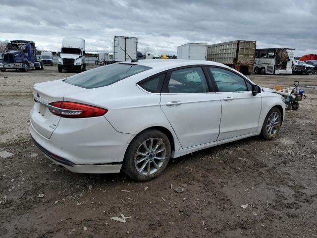 3FA6P0HD1HR246943 - 2017 FORD FUSION SE WHITE photo 3