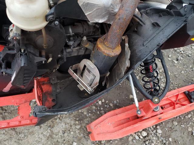 2BPSTKKD7KV000136 - 2019 SKI DOO SUMMIT RED photo 9