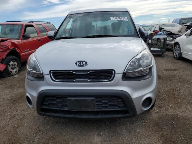 KNDJT2A66C7459863 - 2012 KIA SOUL + SILVER photo 5