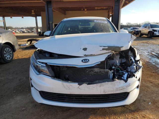 5XXGT4L31HG122363 - 2017 KIA OPTIMA LX WHITE photo 5