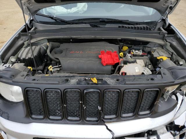 ZACNJABB9KPK48846 - 2019 JEEP RENEGADE LATITUDE SILVER photo 11