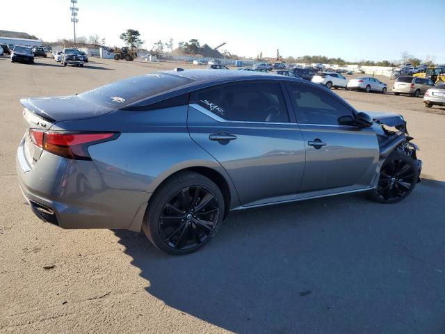 1N4BL4CW8NN370619 - 2022 NISSAN ALTIMA SR GRAY photo 3