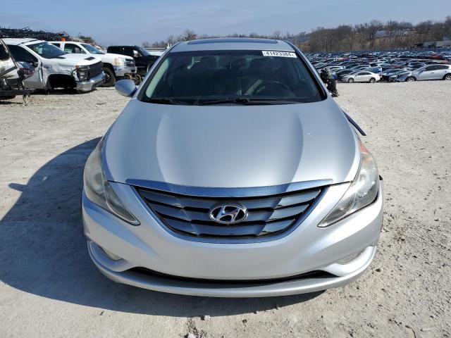 5NPEC4AC3BH140210 - 2011 HYUNDAI SONATA SE SILVER photo 5