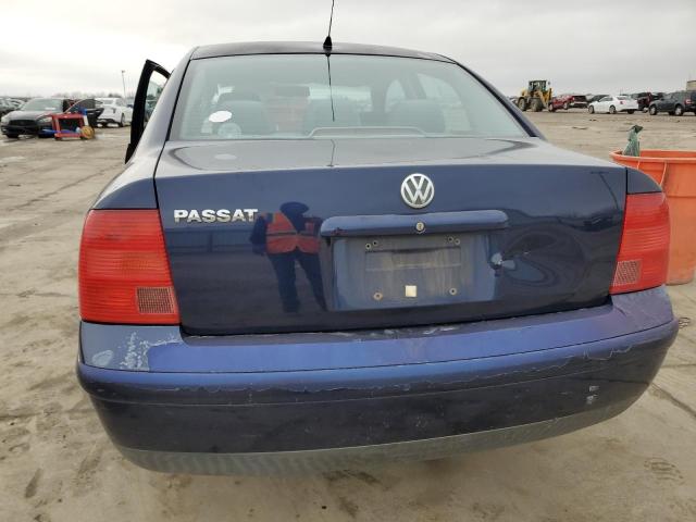 WVWAC63B71P018743 - 2001 VOLKSWAGEN PASSAT GLS BLUE photo 6