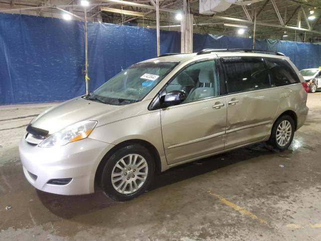 2009 TOYOTA SIENNA CE, 