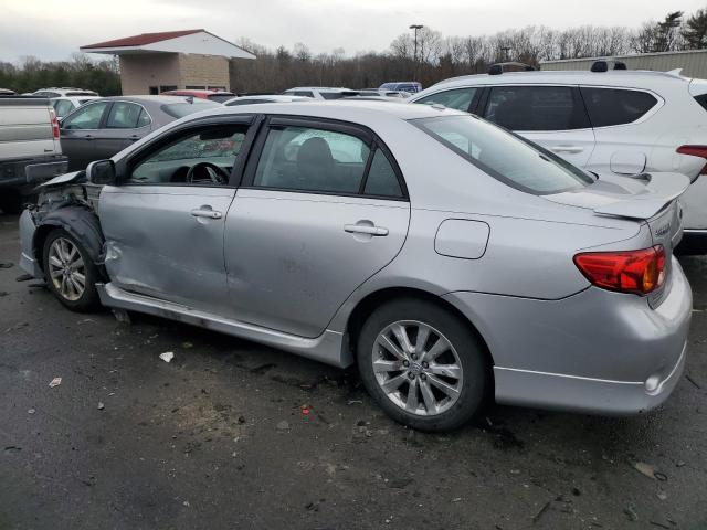 2T1BU4EE4AC289870 - 2010 TOYOTA COROLLA BASE SILVER photo 2