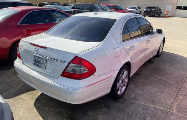 WDBUF56X37B073474 - 2007 MERCEDES-BENZ E 350 WHITE photo 4