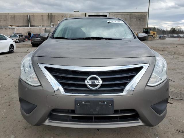 3N1CN7AP6GL845406 - 2016 NISSAN VERSA S GRAY photo 5