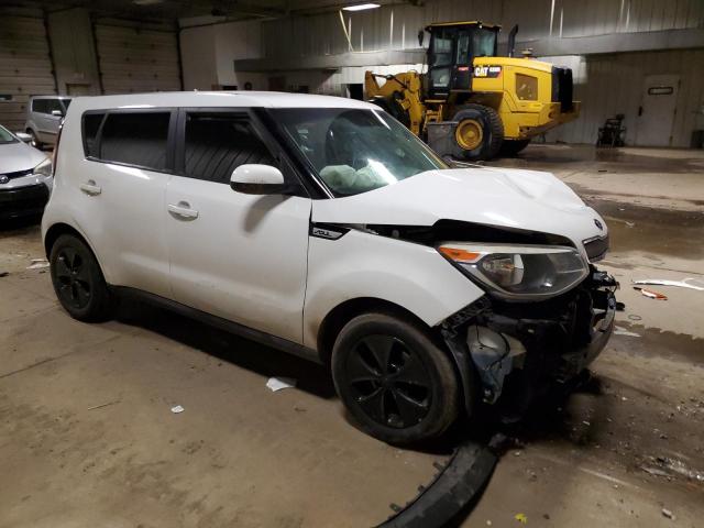 KNDJN2A26F7114957 - 2015 KIA SOUL WHITE photo 4