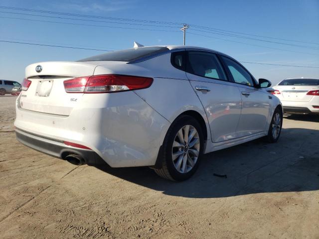 5XXGU4L39JG238798 - 2018 KIA OPTIMA EX WHITE photo 3